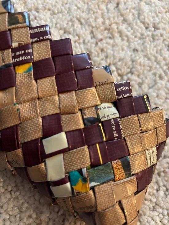 Upcycled Woven clutch with zipper NWOT - Picture 5 of 9